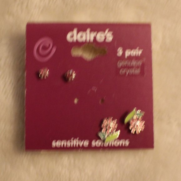 25 Pairs of Claire's Genuine Crystal Earrings on Original Cards Sensitive Ears - Picture 5 of 6